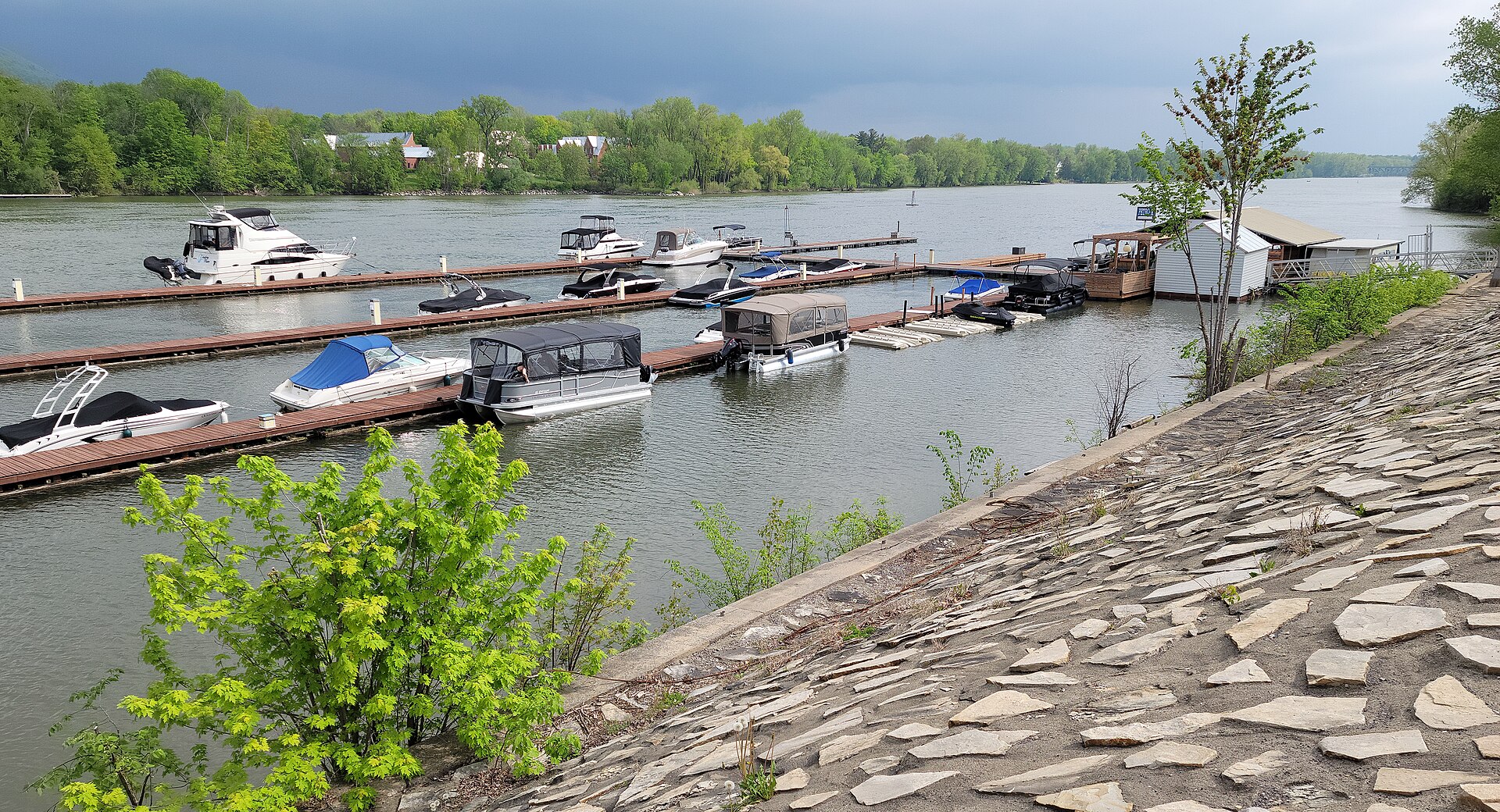 La marina du Vieux-Beloeil sur la rivière Richelieu