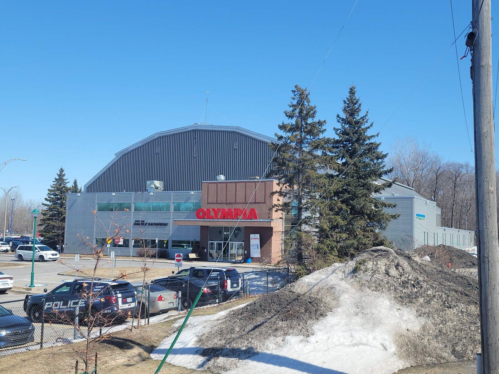 L'aréna Olympia de Deux-Montagnes, sur la 20e Avenue