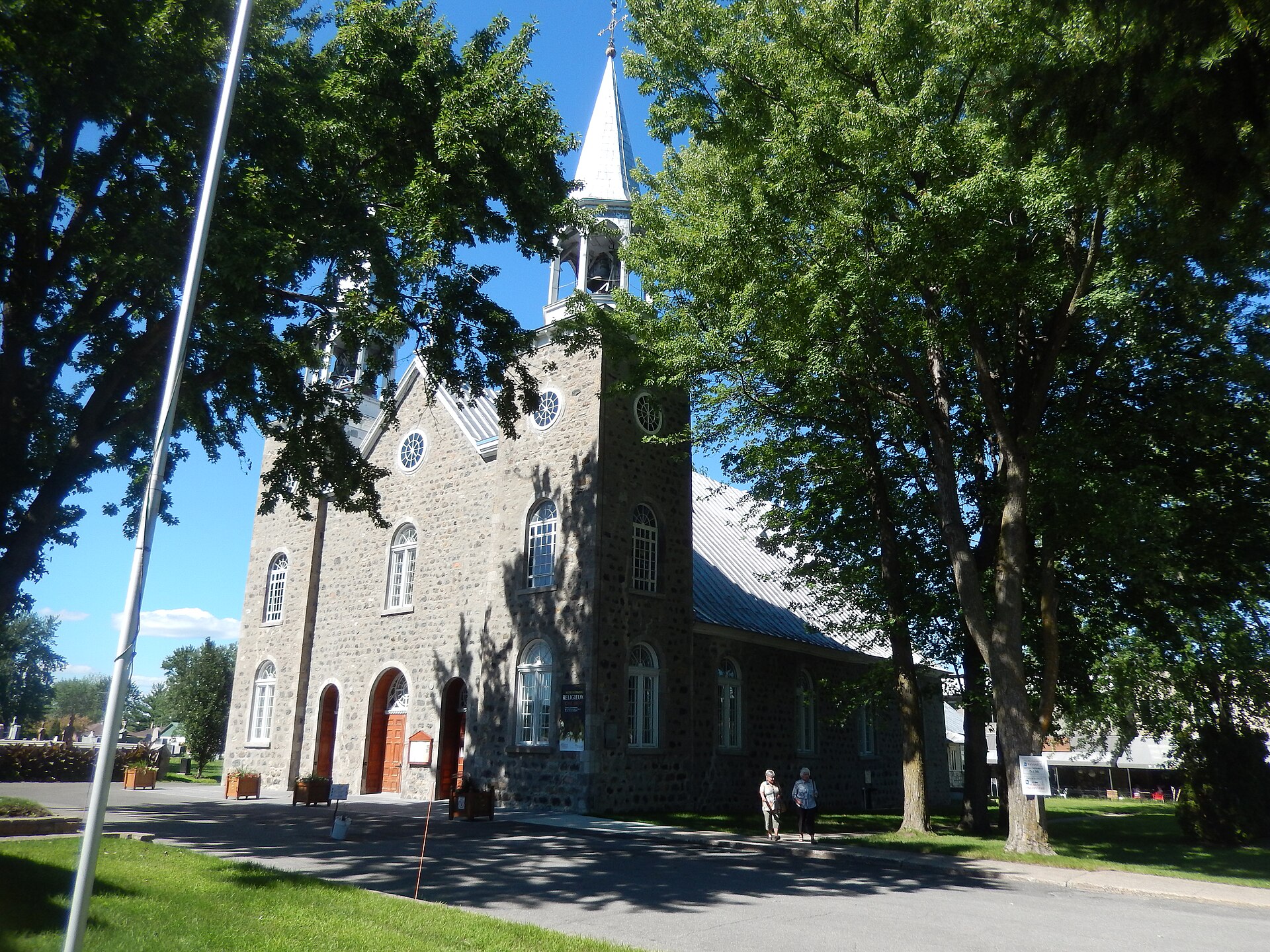 L'église de la Purification-de-la-Bienheureuse-Vierge-Marie, rue Notre-Dame à Repentigny