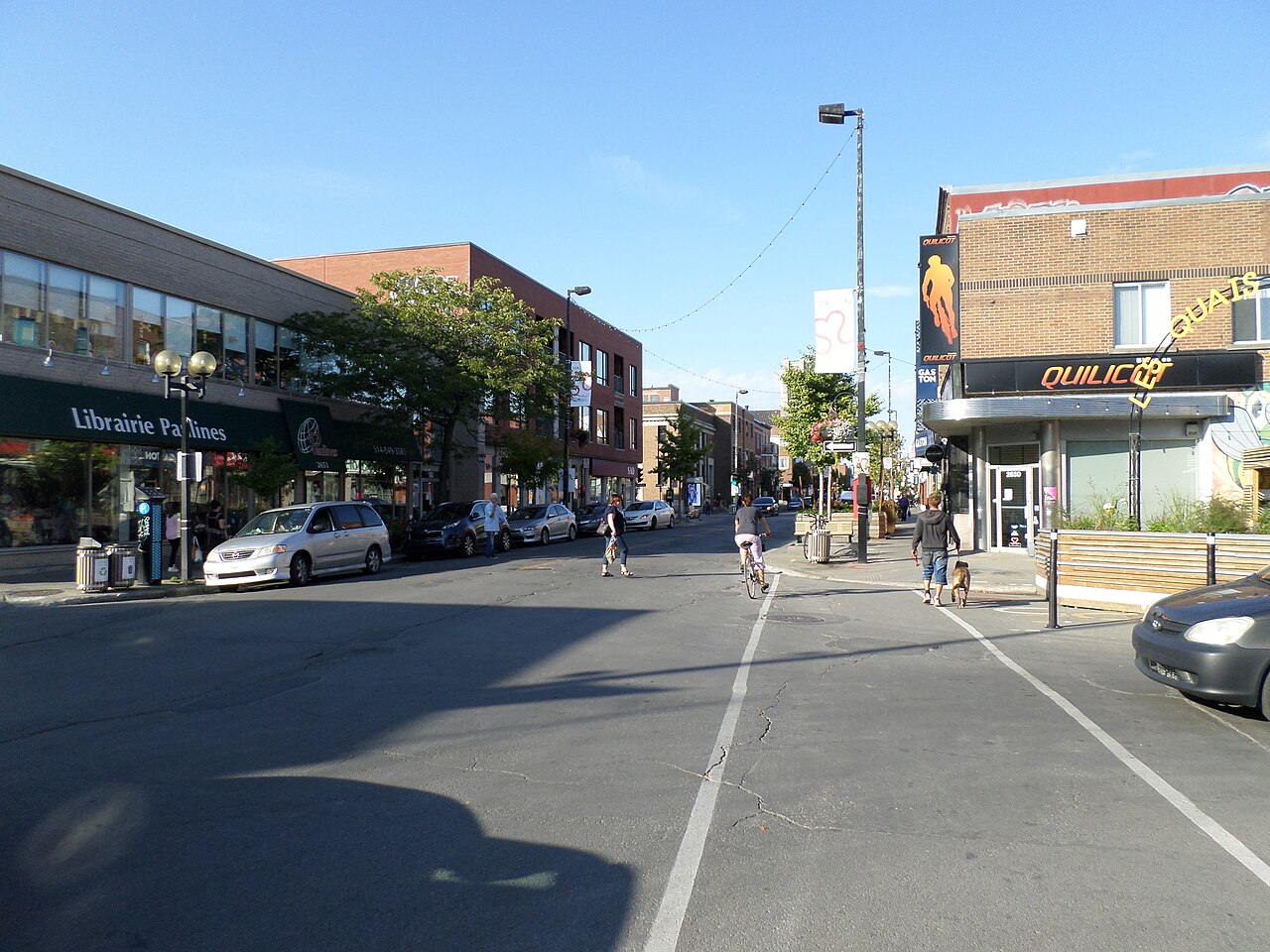 La rue Masson et ses commerces, artère principale du Vieux-Rosemont