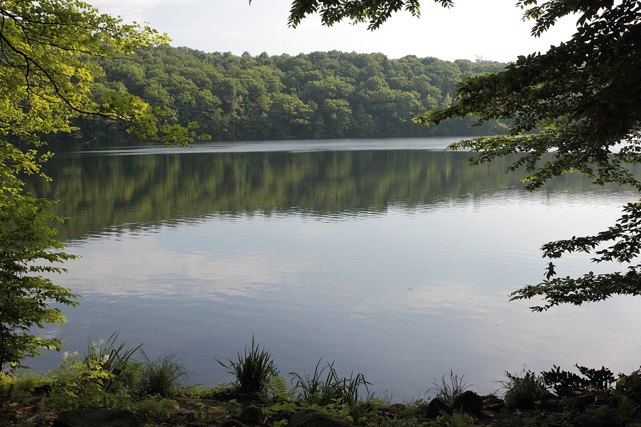 Le lac des Bouleaux au parc national du Mont-Saint-Bruno