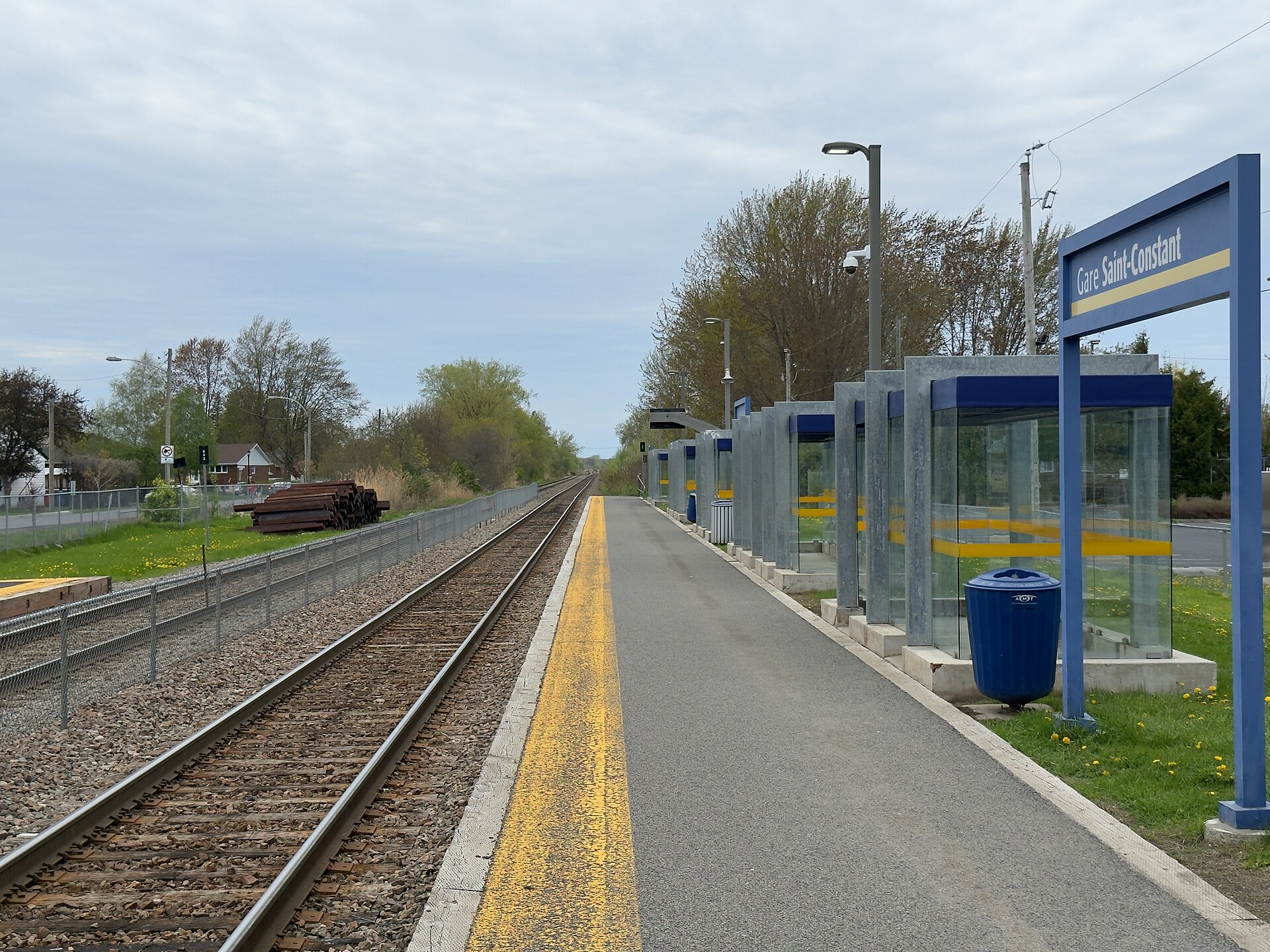 Le quai de la gare Saint-Constant, sur la ligne exo de Candiac