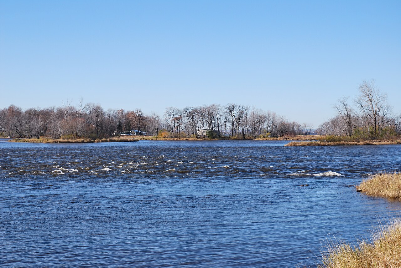 Les rapides de Sainte-Anne et la baie de Vaudreuil, à la pointe ouest de l'île de Montréal