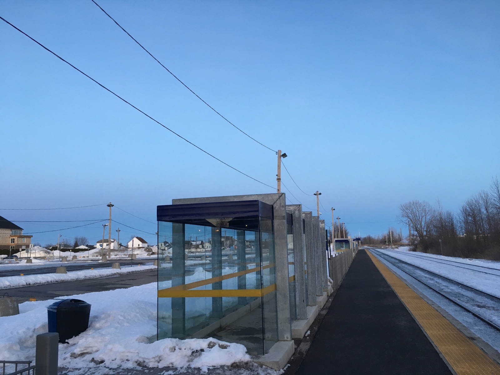 Le quai de la gare Sainte-Catherine, sur la ligne exo de Candiac