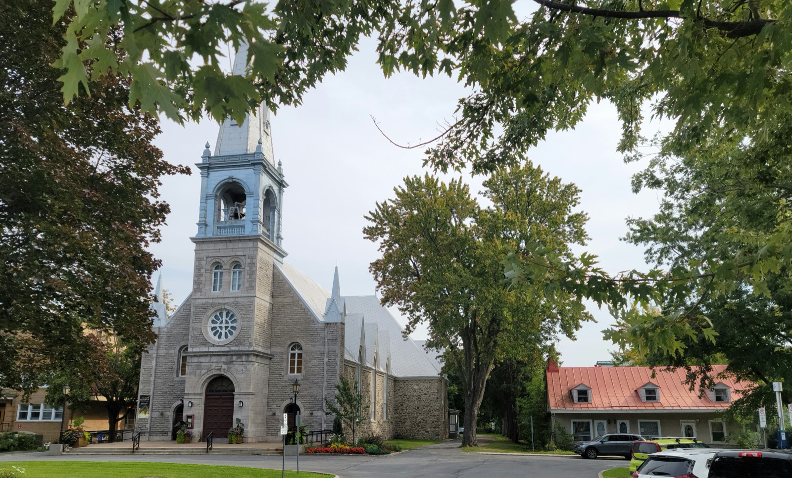 L'église Saint-François-Xavier de Verchères, face au parc des Pionniers