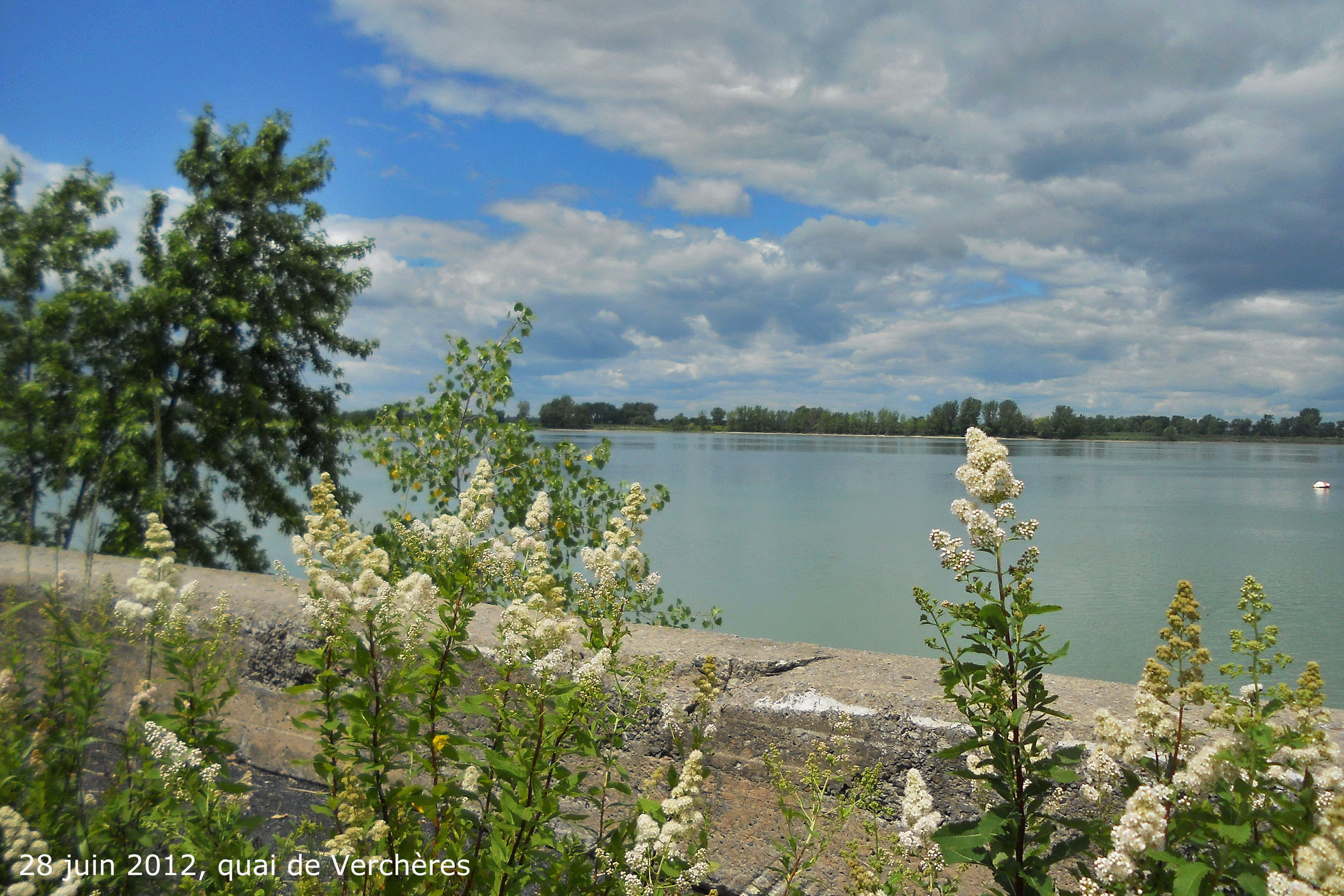 Le fleuve Saint-Laurent près du quai de Verchères