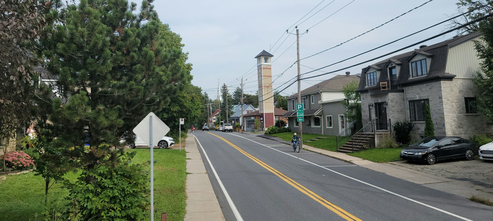 La route Marie-Victorin au cœur du village de Verchères